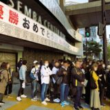 押し寄せる歓声と雑踏の中で──阪神パレードで果たしたイーフロの使命