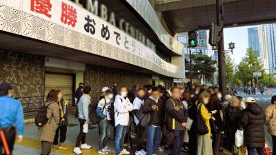 【阪神タイガース優勝記念パレード2025】押し寄せる歓声と雑踏の中で果たしたイーフロの使命